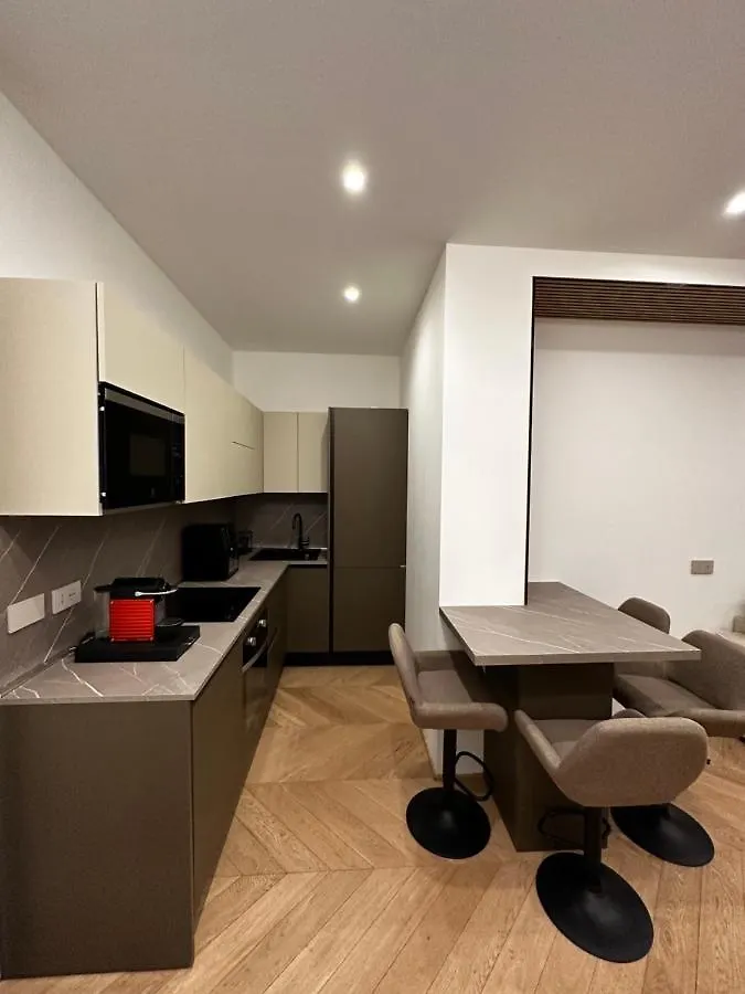 Bilocale Luxury A 50 Mt Dalla Stazione Di Milano Apartment Italy